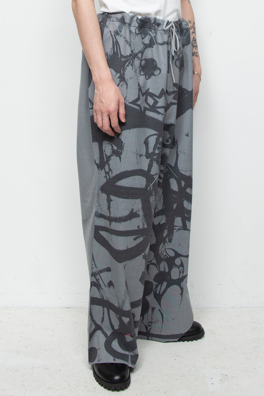 1001 SONGS OF EBAY TROUSERS GRAY