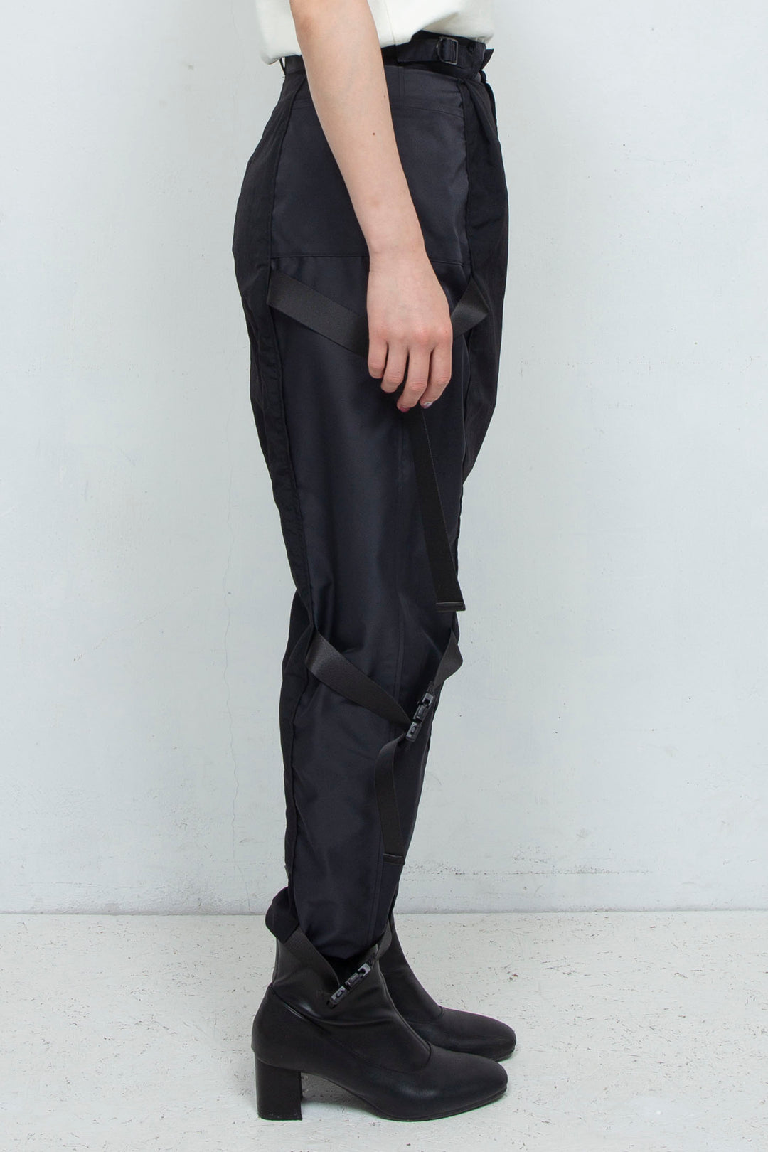 layered belt pants BLACK