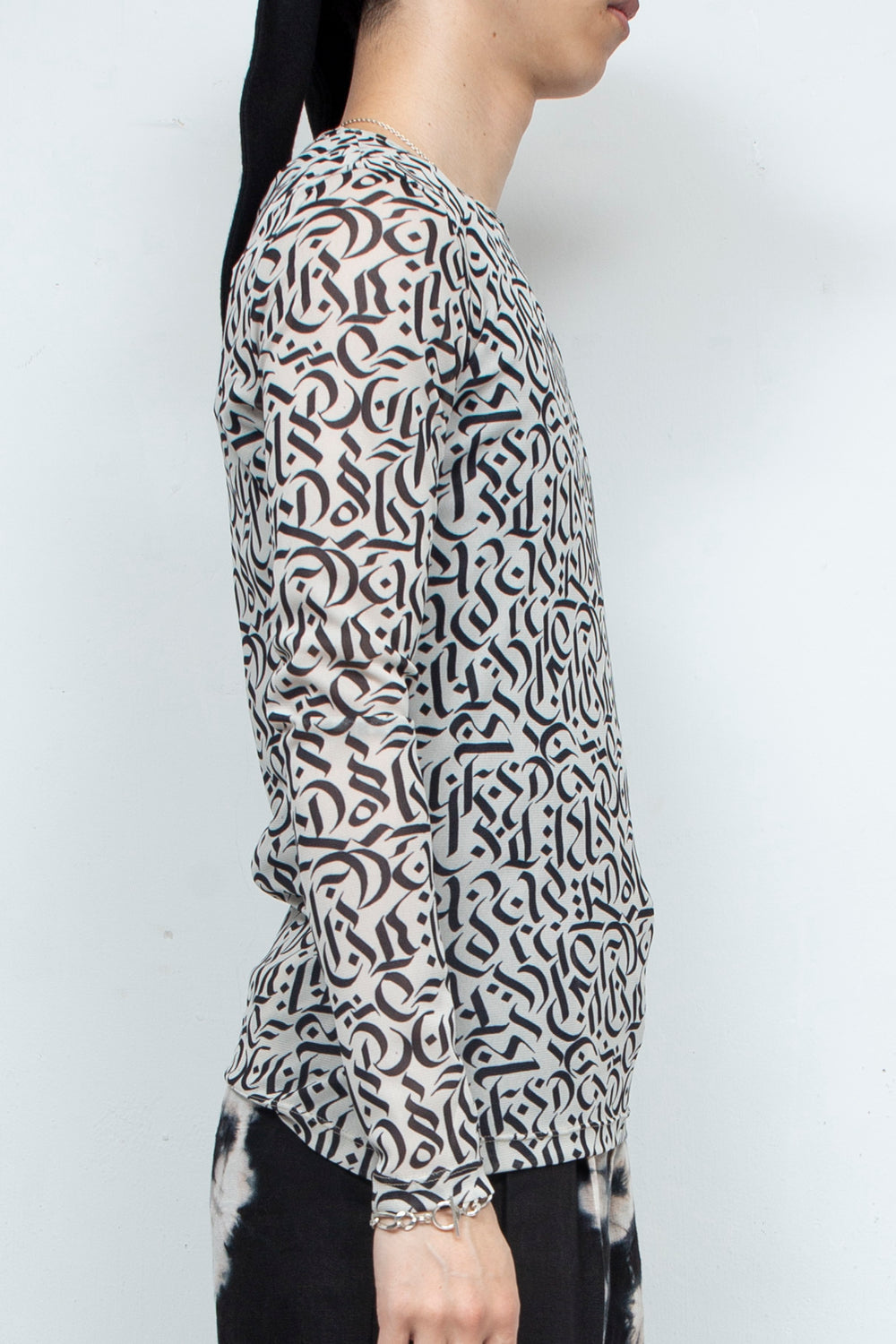 Calligraphy Sheer Slim Fit Tops BEIGE