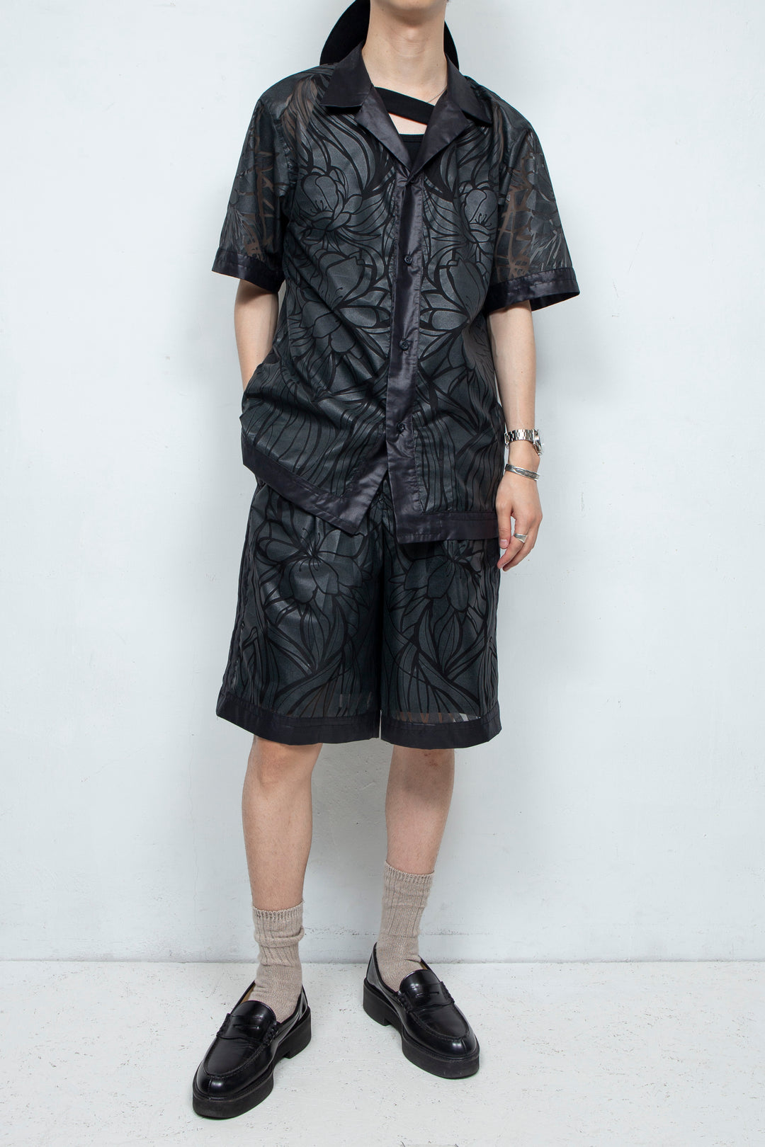 Graphic Sheer Half Pants