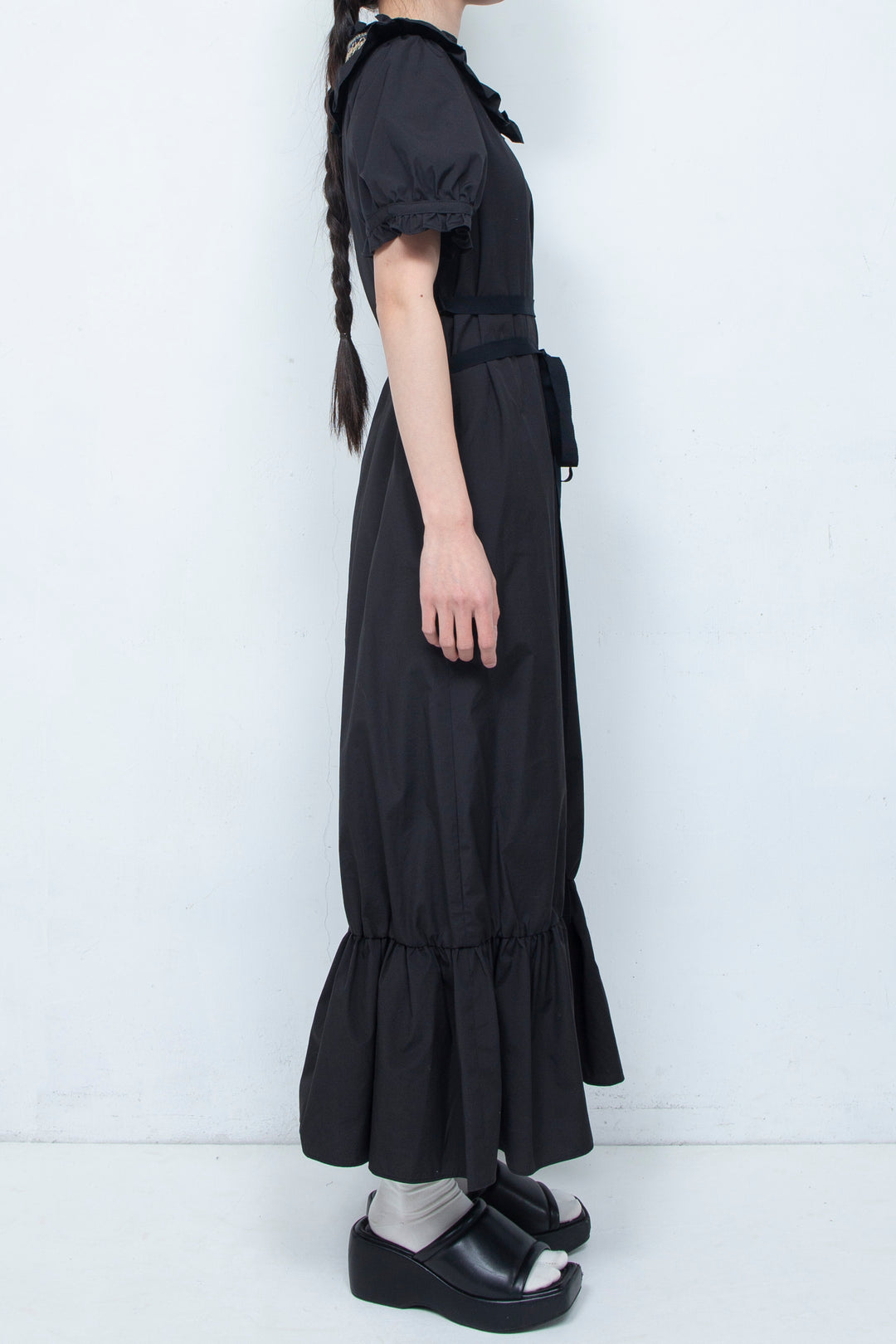 SMOCKING WAIST RIBBON MAXI DRESS BLACK