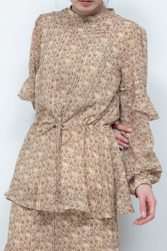 3D PRINTED BUTTON 2-WAY CRINKLE TUCK RUFFLE BLOUSE (FLORAL)