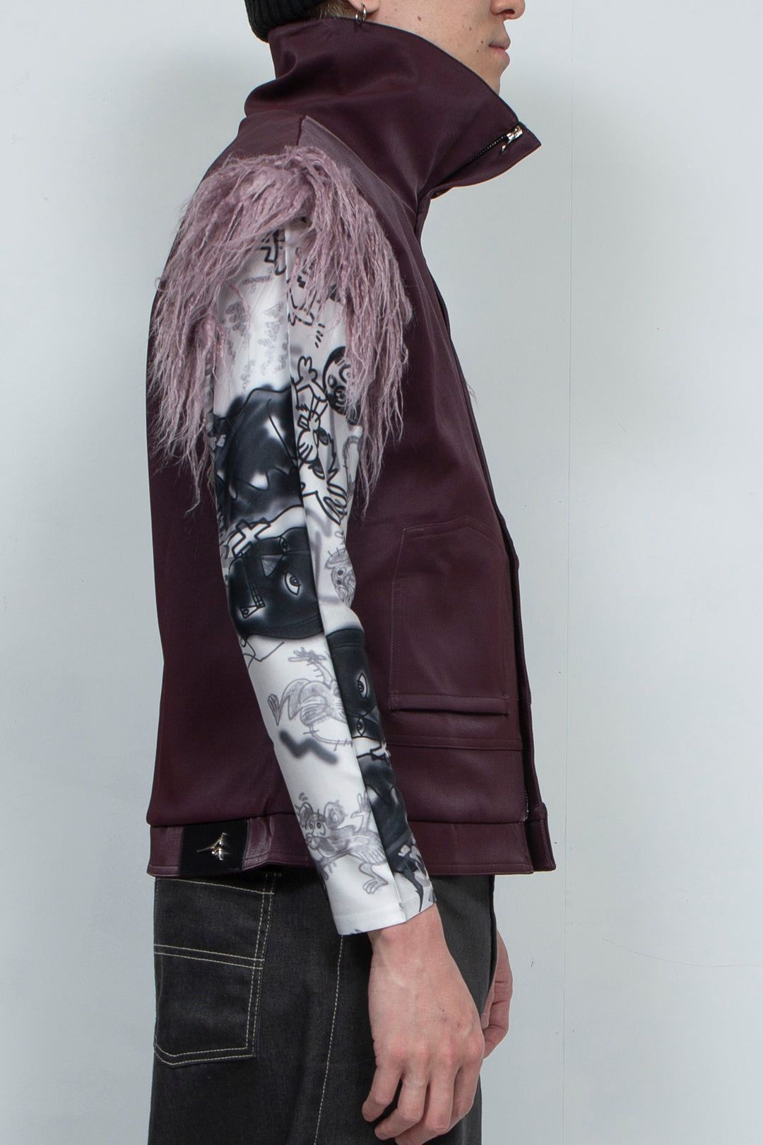 Purple hairy shoulder sleeveless vest