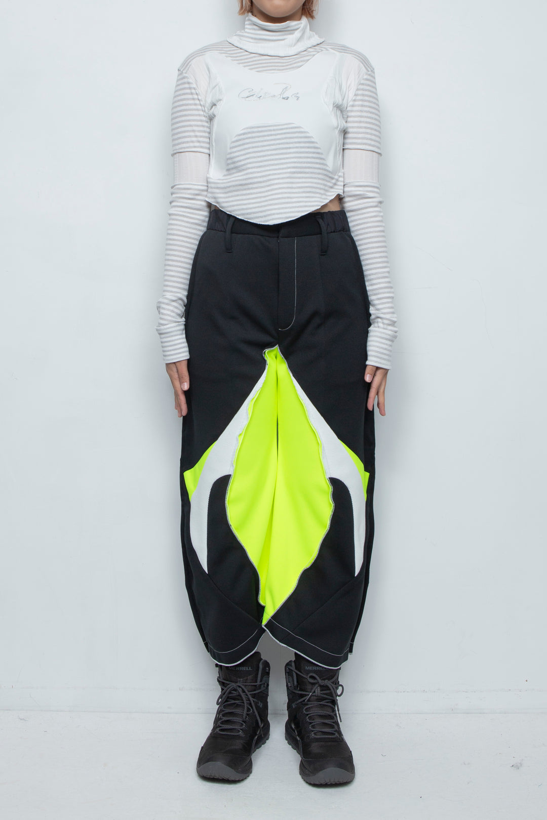 サークルボーダーショートトップ WHITE