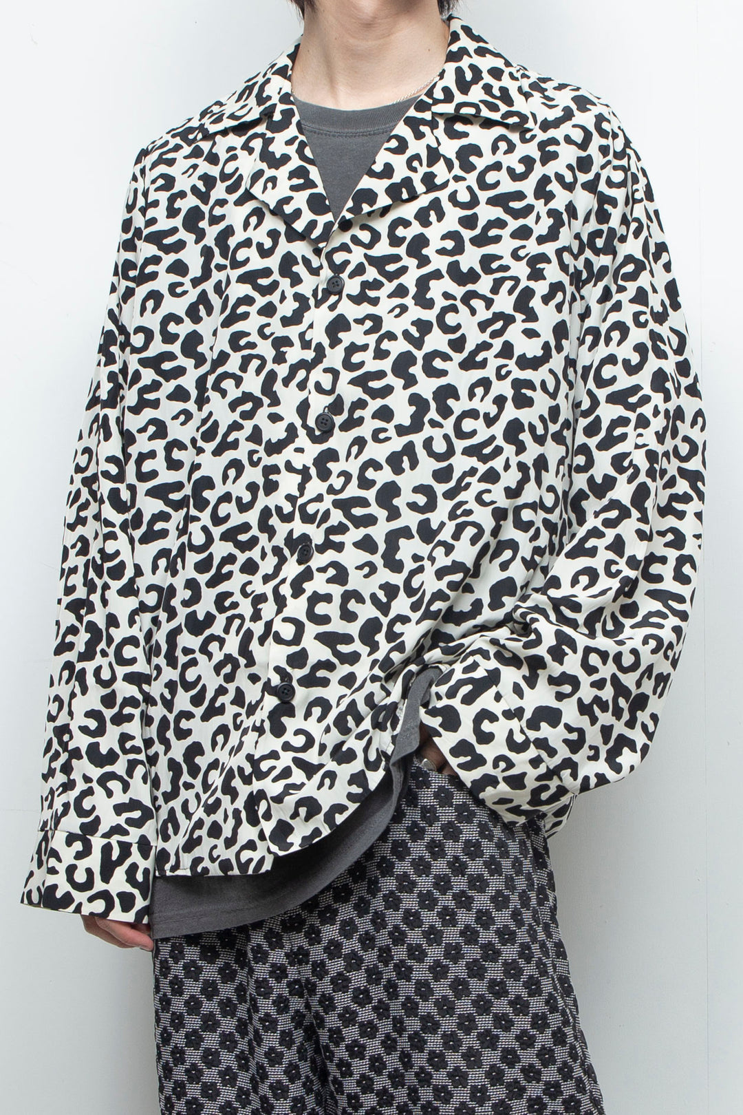 LEOPARD OPEN COLLAR SHIRT / WHITE