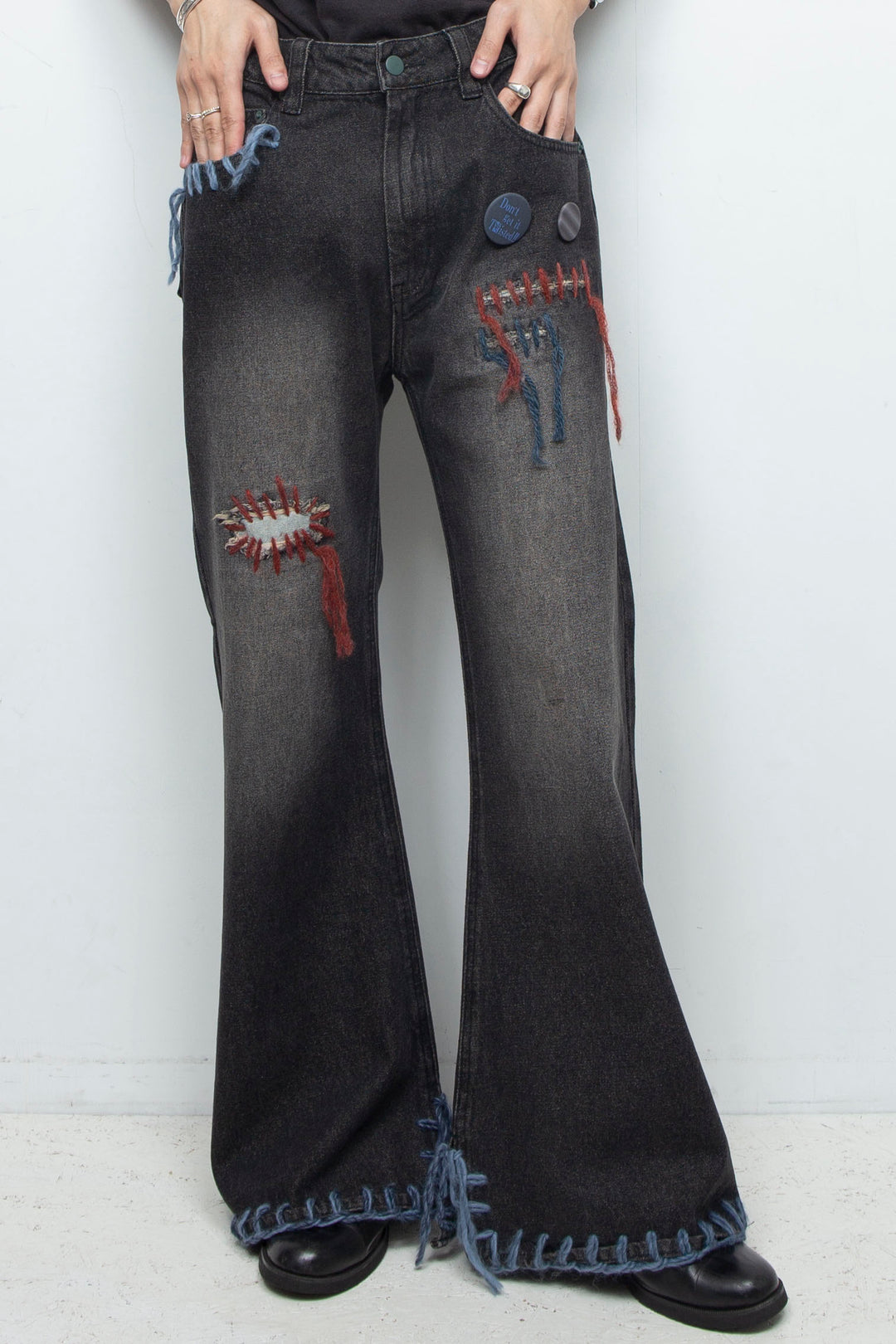 TΣist Hand Stitch Denim Flare Pants / Black