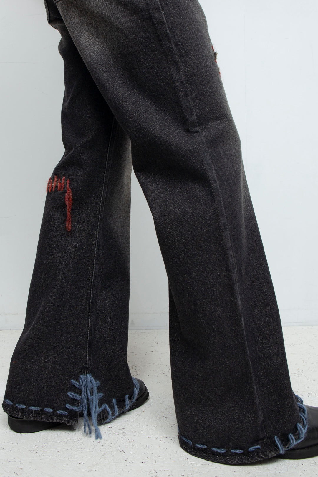 TΣist Hand Stitch Denim Flare Pants / Black