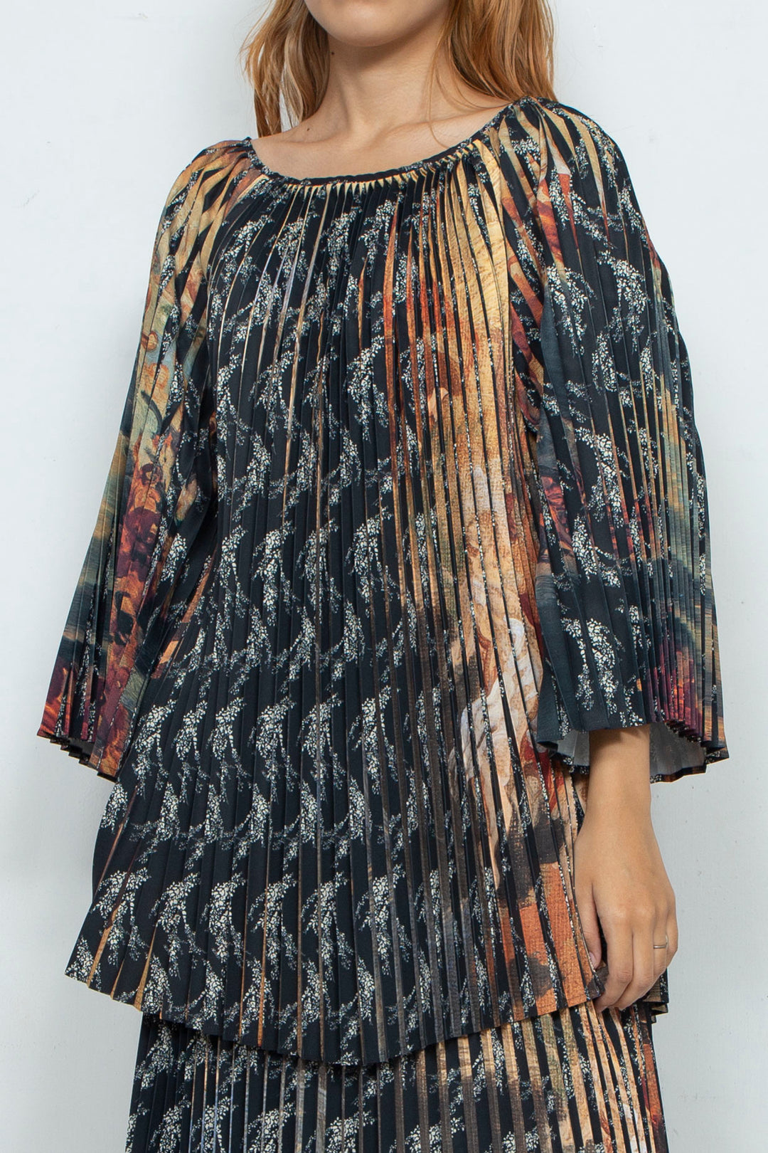Two-Face Accordion Pleats Blouse