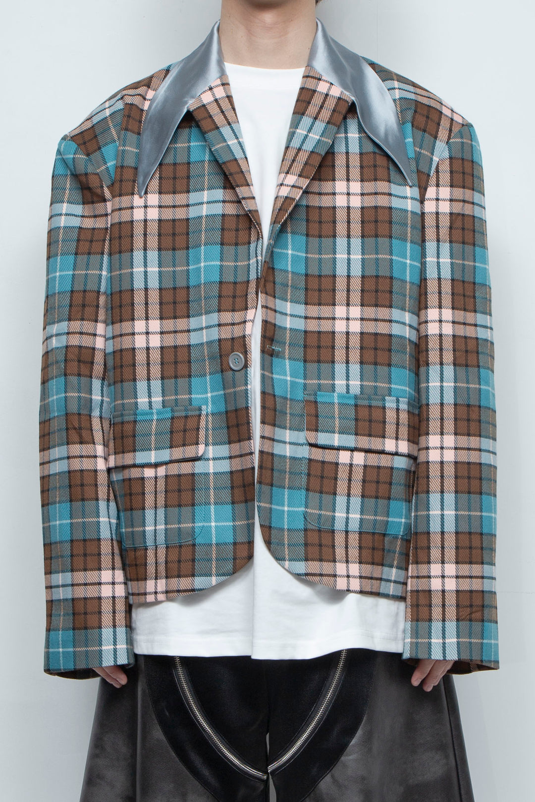 Bright retro checkered suit