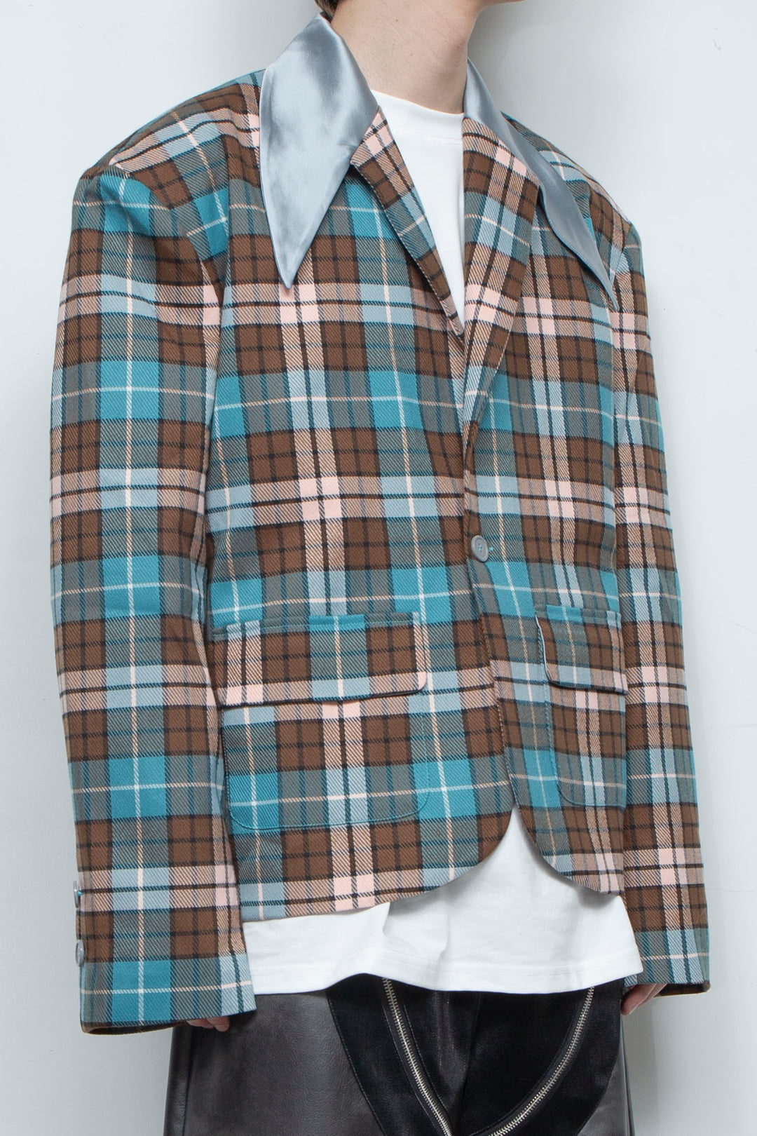 Bright retro checkered suit