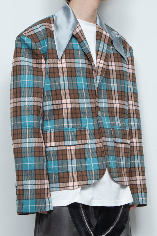 Bright retro checkered suit