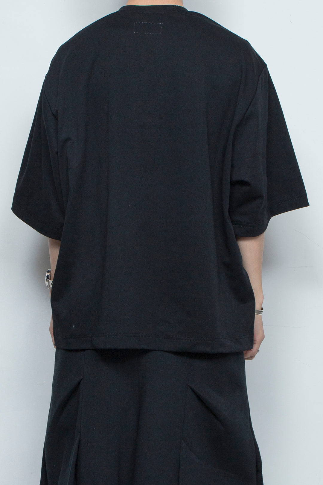 DIAL LOCK HALF SLEEVE T-SHIRT BLACK