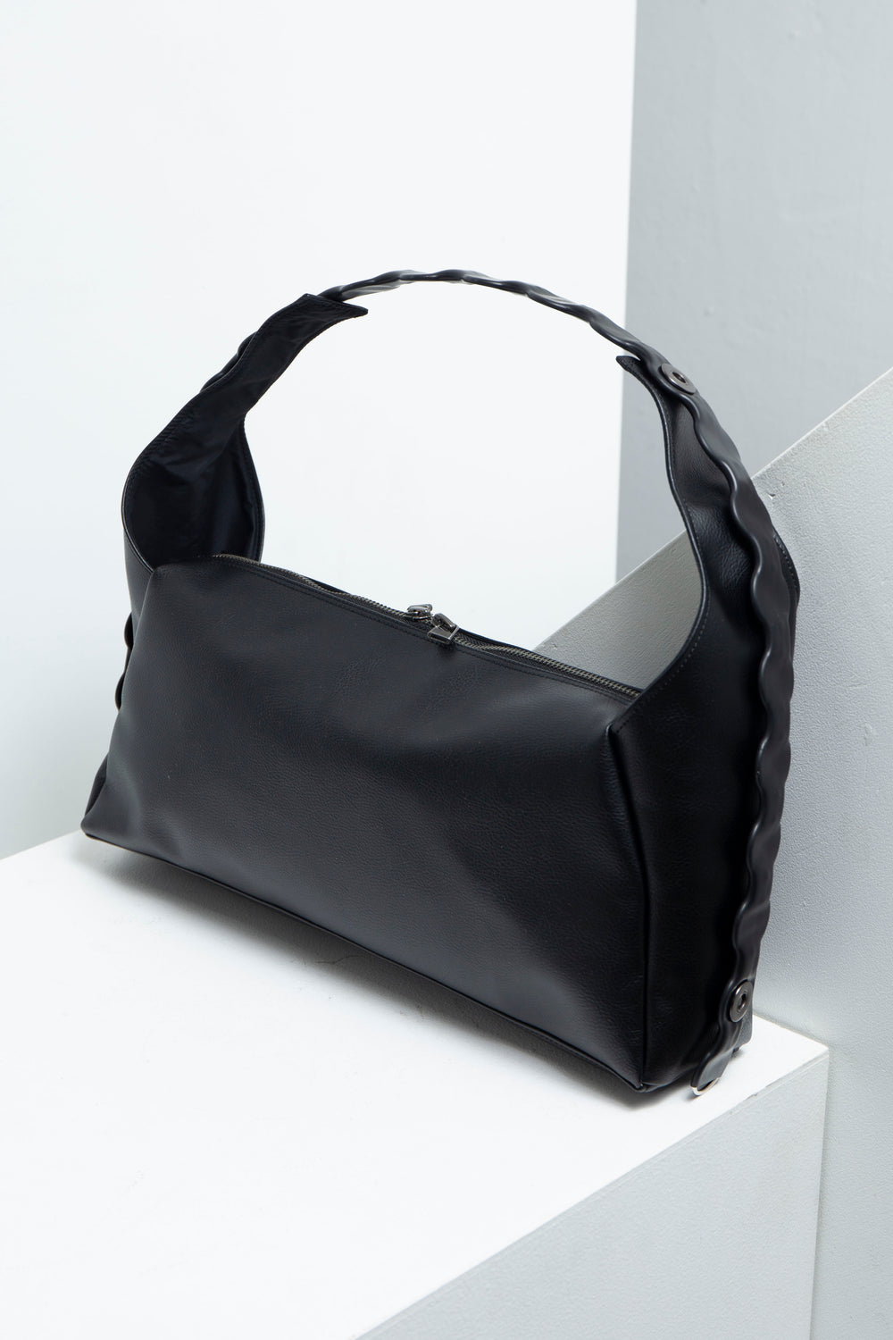 CONNECT BAG BLACK