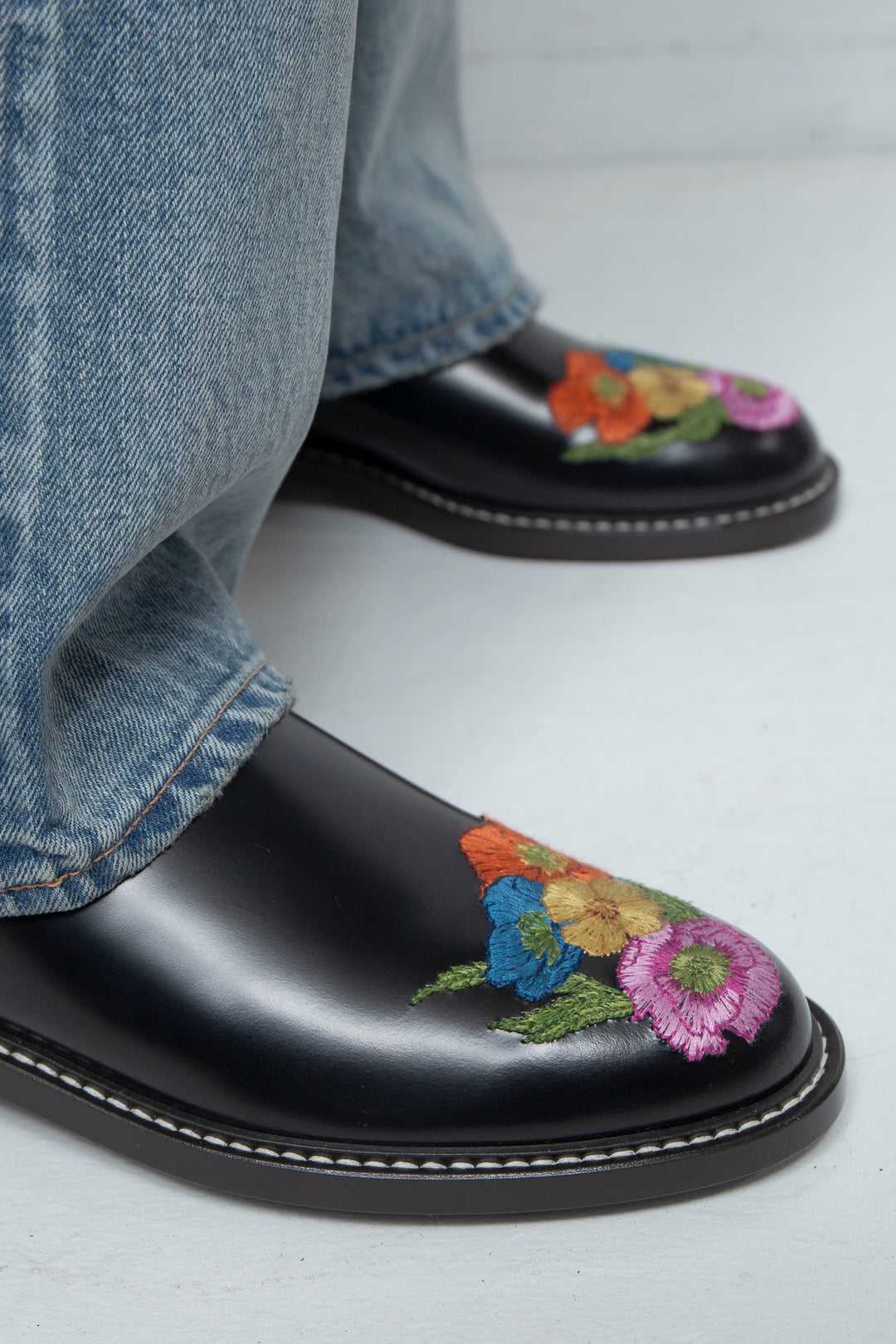 "BLOSSOM" Embroidered Leather Sandals