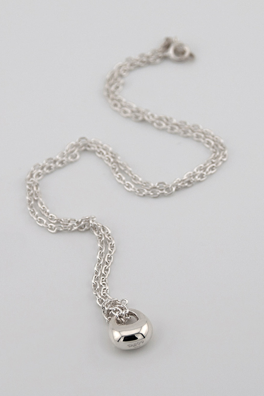 Selene 00:01 – Echo Core(残響の核)|Necklace