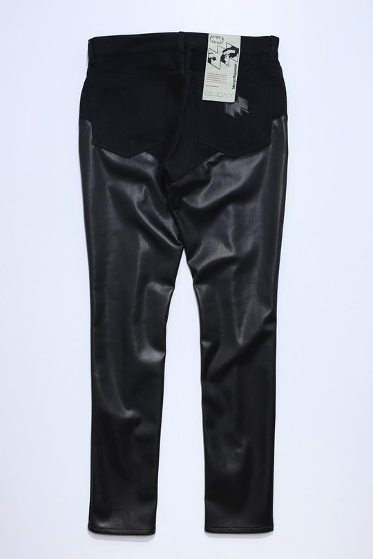 Grotesque pants