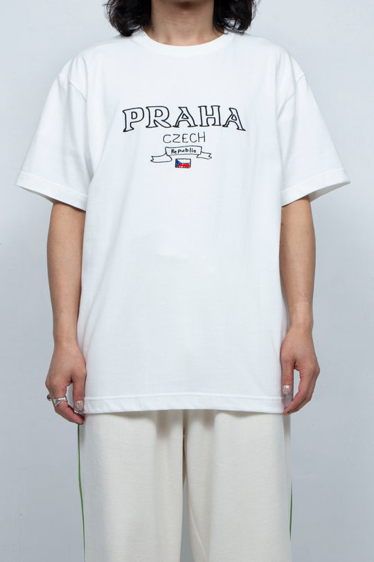 PRAHA TEE
