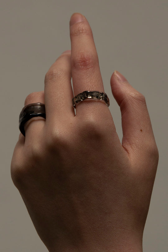 Ripple ring circle black
