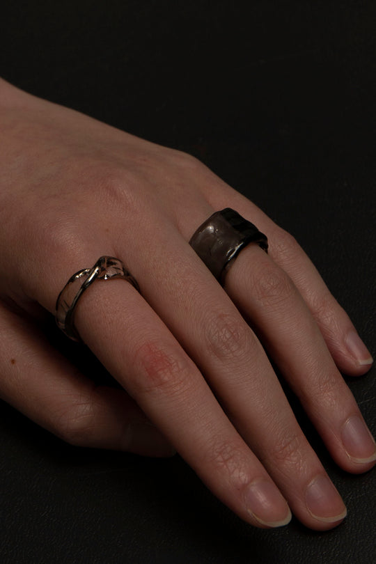 Ripple ring circle black