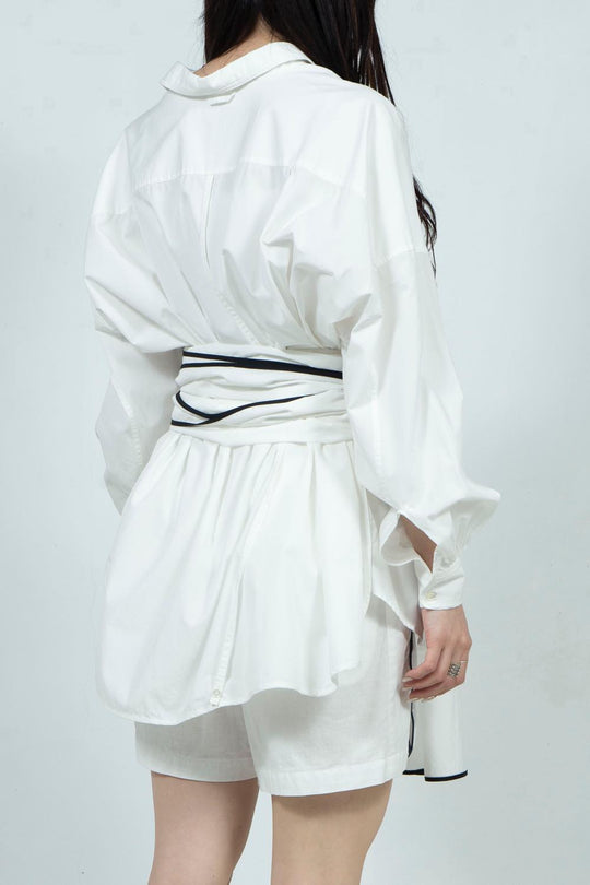 stole belt shirt
