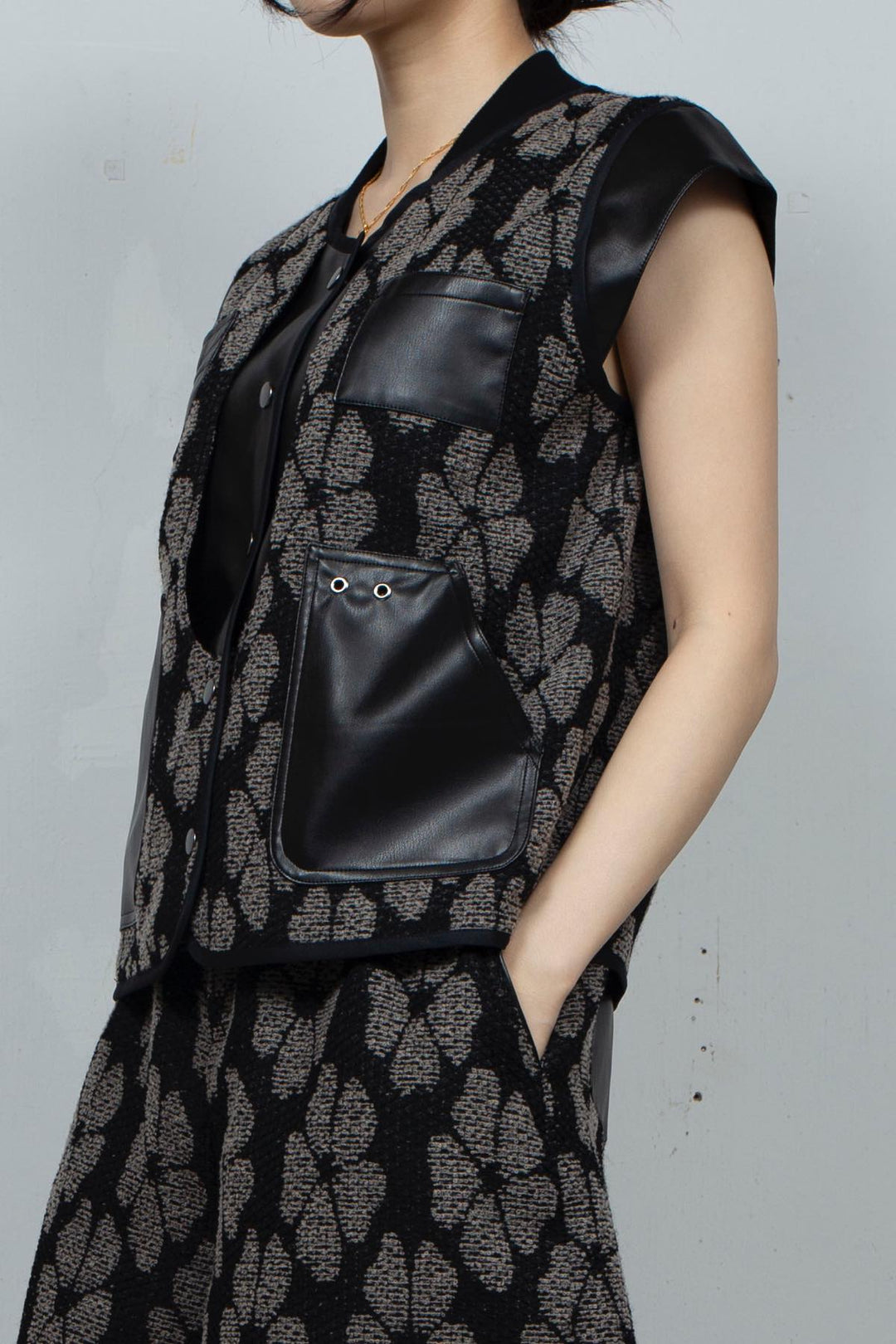 Flower Jacquard TOBI Vest
