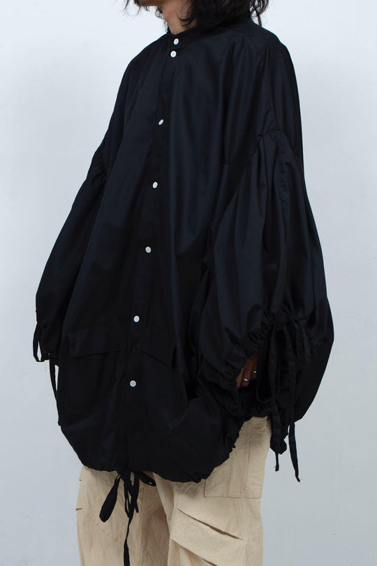 A halo shirt one piece Black