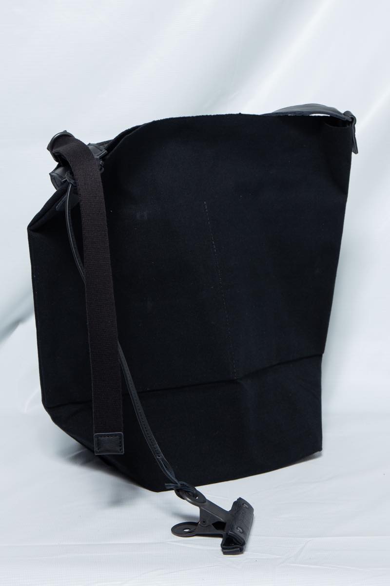 Adjustable CLIP Bucket medium