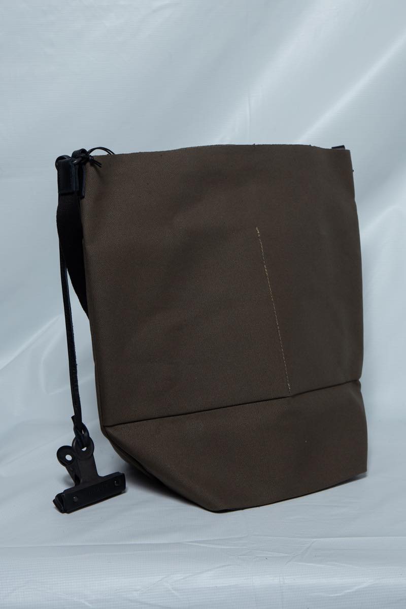 Adjustable CLIP Bucket medium