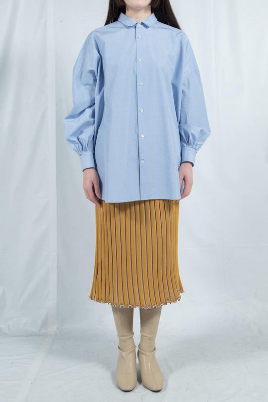 stole belt shirt