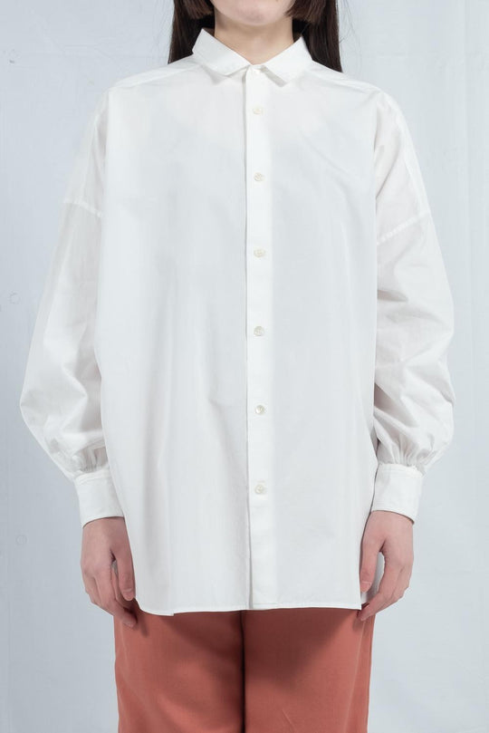 stole belt shirt