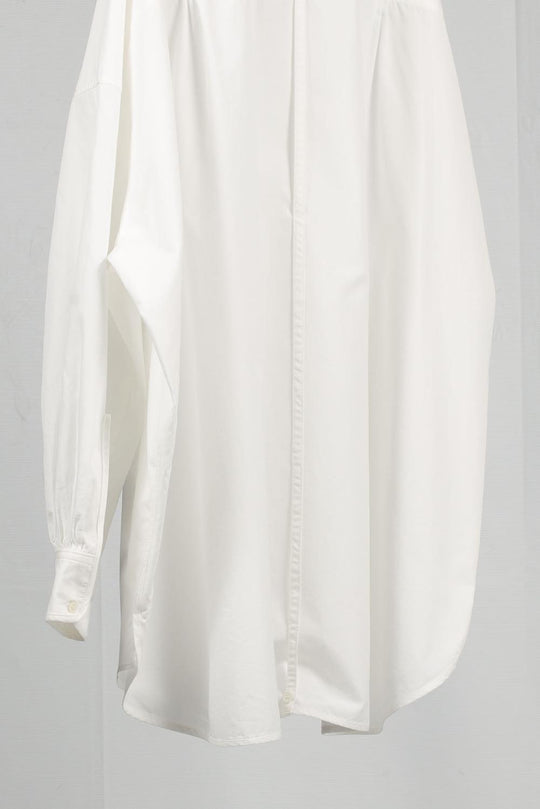 stole belt shirt