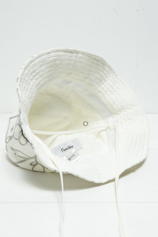 Flower Embroidery Bucket hat