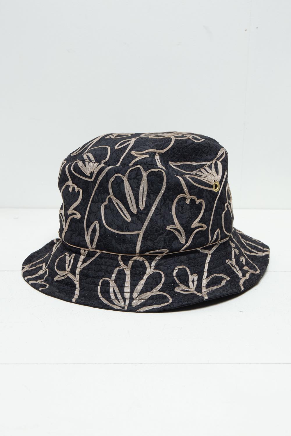 Flower Embroidery Bucket hat