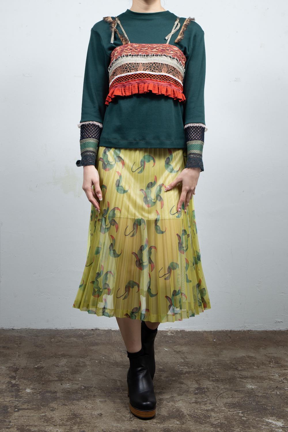 Green lace cut and sew