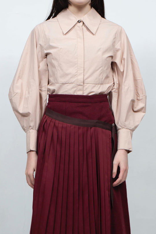 Volume sleeve blouse
