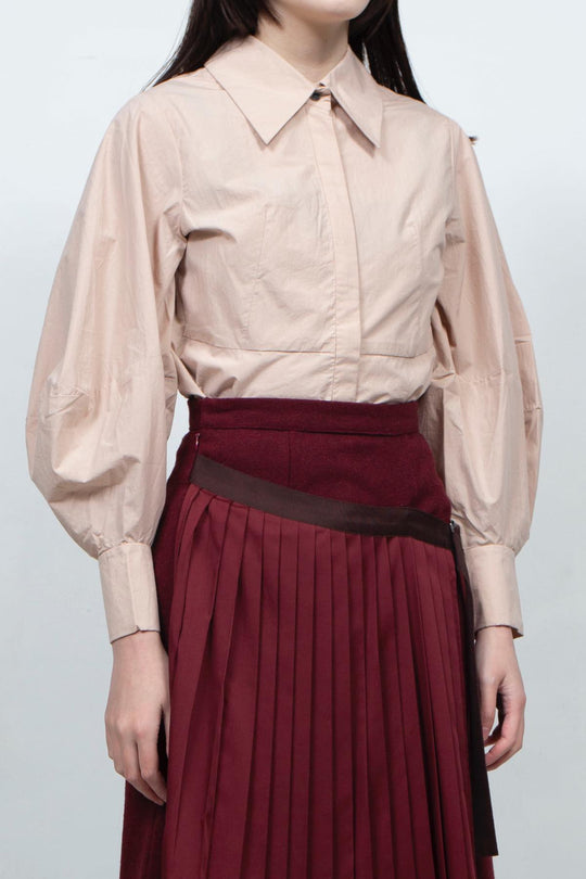 Volume sleeve blouse