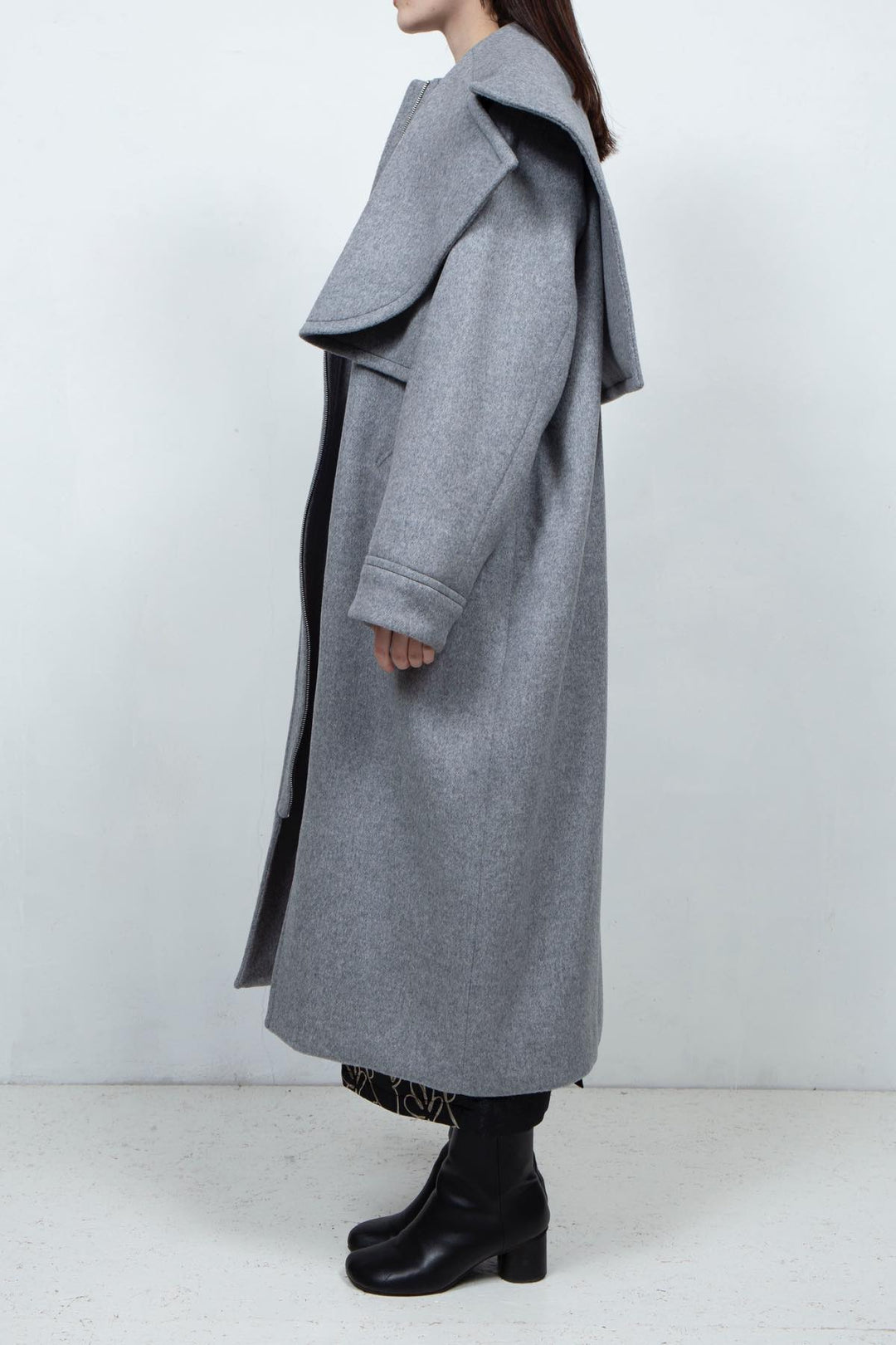 GHOST PARTY / lambwool layered coat Grey