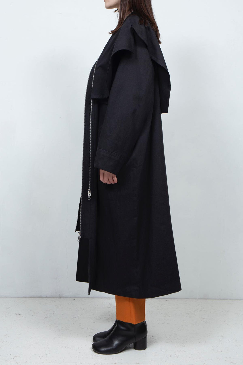 GHOST PARTY / linen & cotton layered coat Black