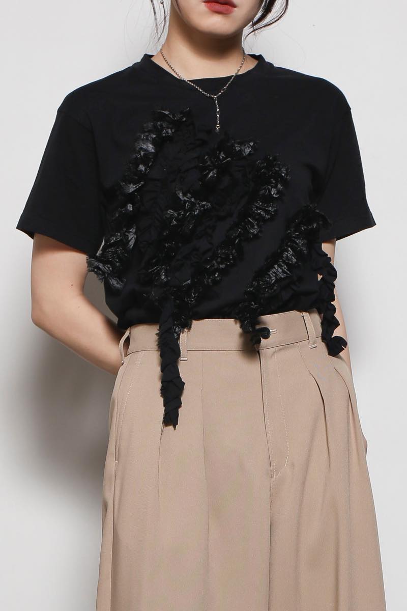 フラワーオーナメントTシャツ