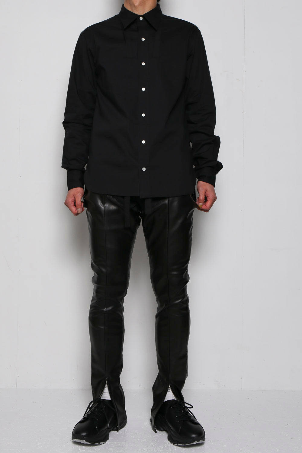 Grotesque pants