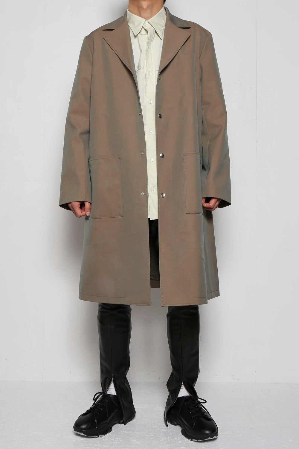 Middle coat