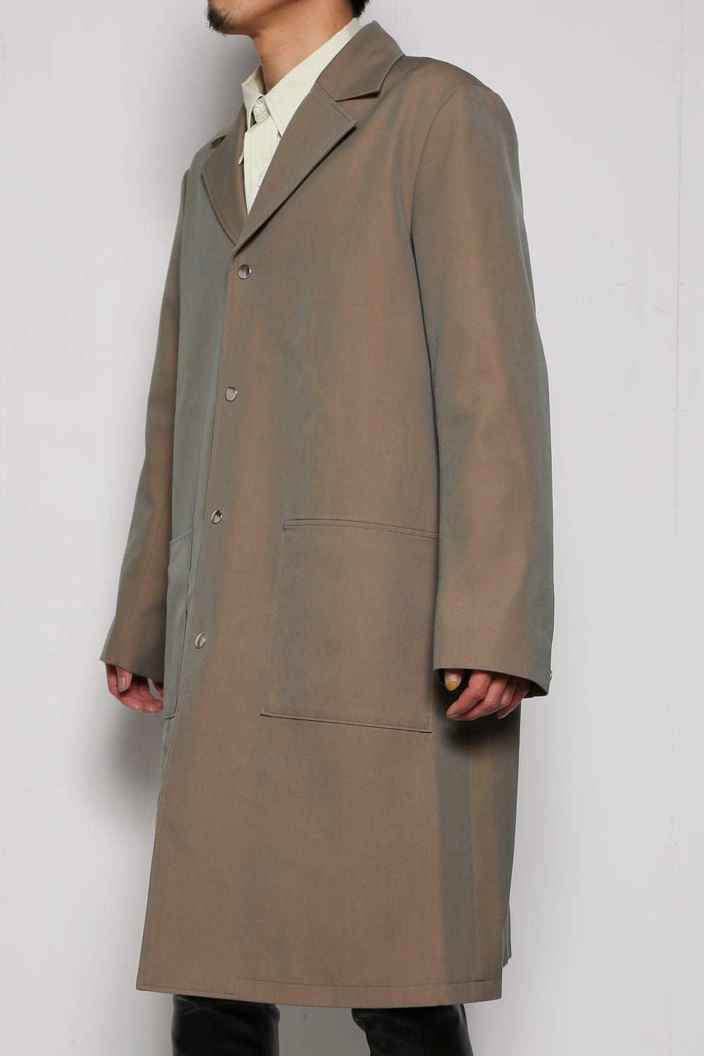 Middle coat