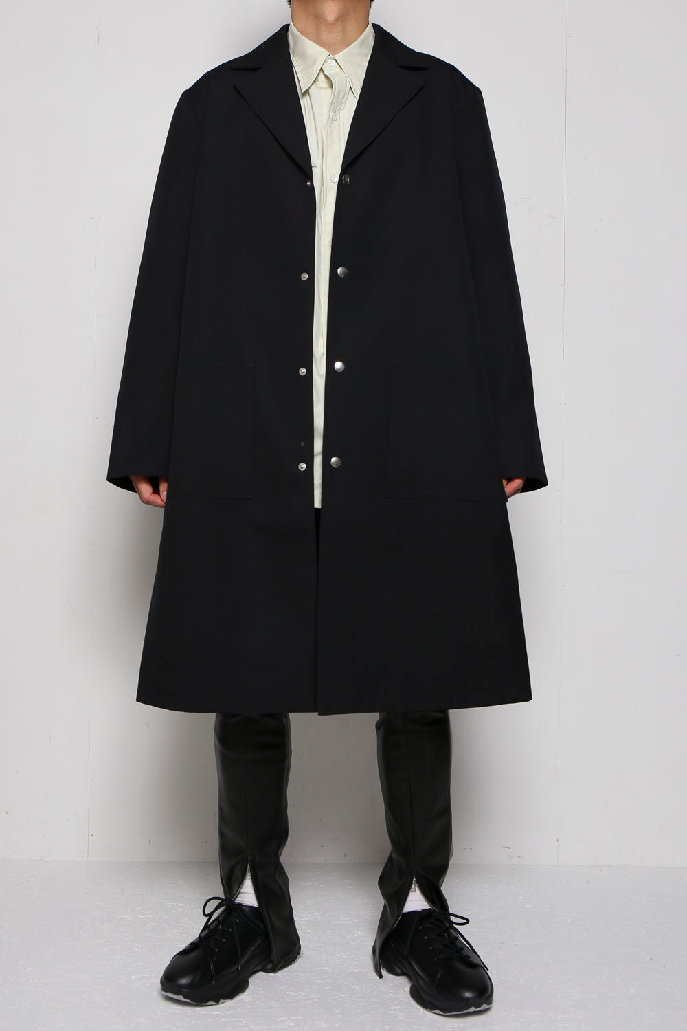 Middle coat