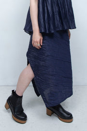 pleated slit skirt