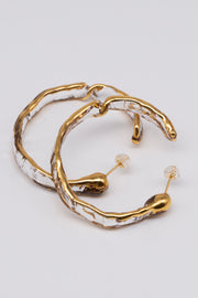 hoop mobius pierce(両耳) gold