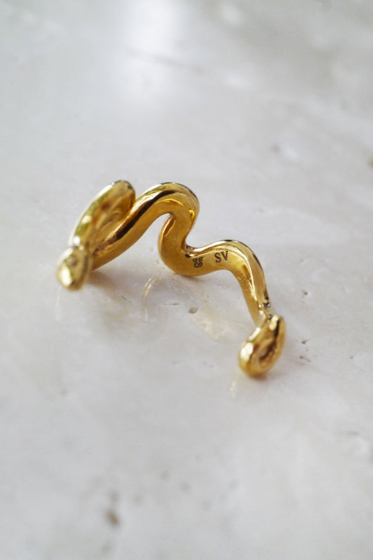 Lip ring, Ear cuﬀ：Serpent / Gold