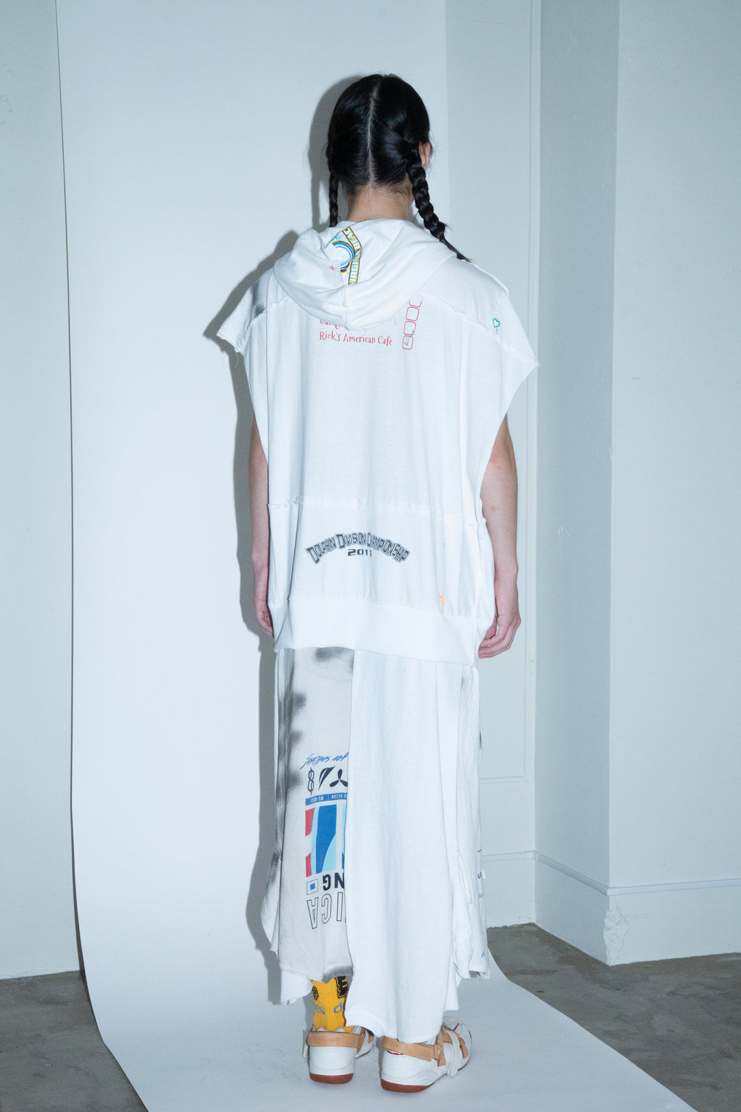 先行予約 RECONSTRUCTED T-SHIRT HOODED DRESS