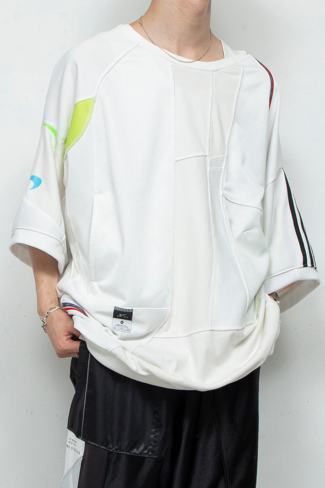 Re: SS Pullover / White