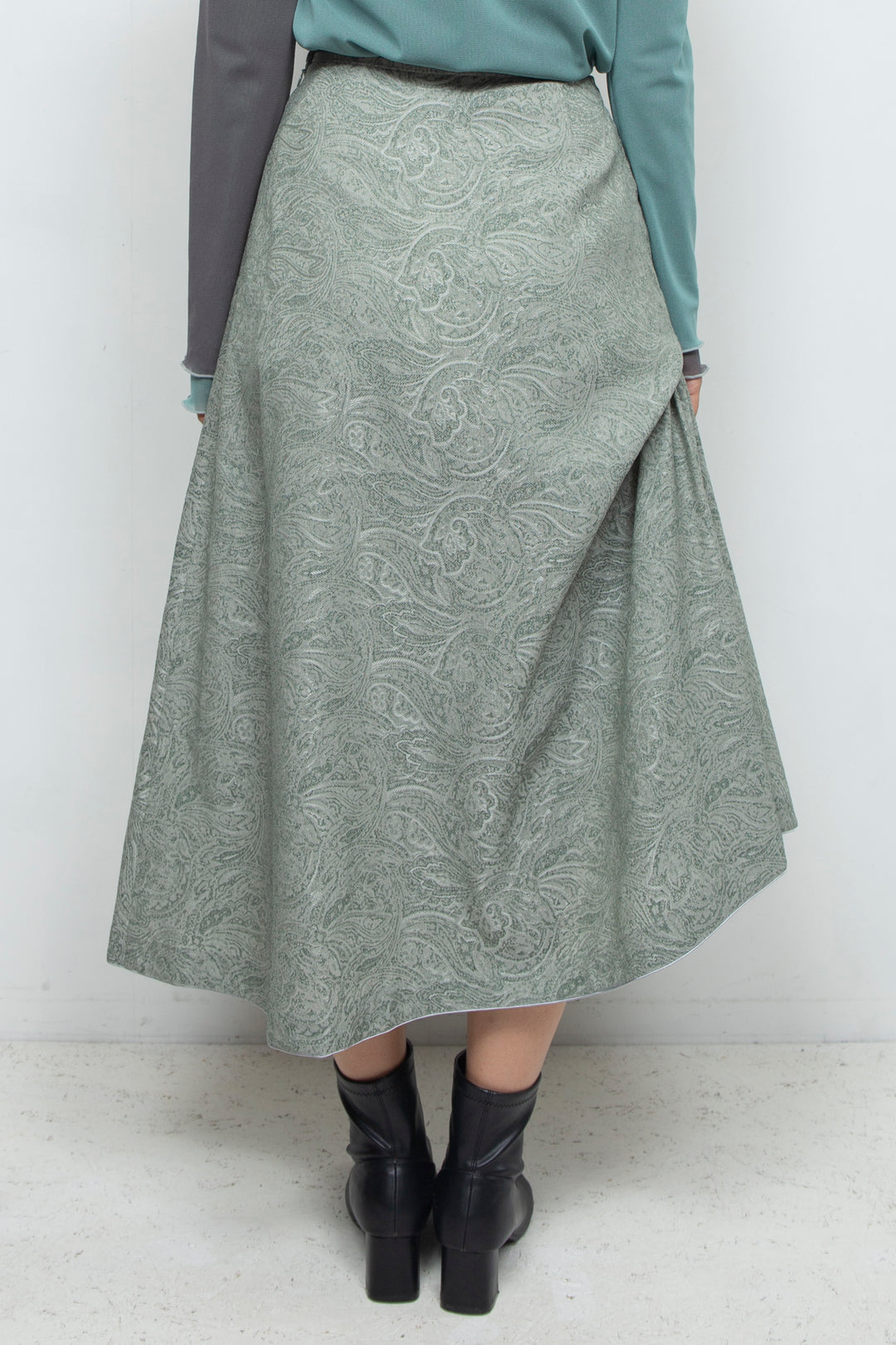 Linen-like Asymmetric Skirt Green