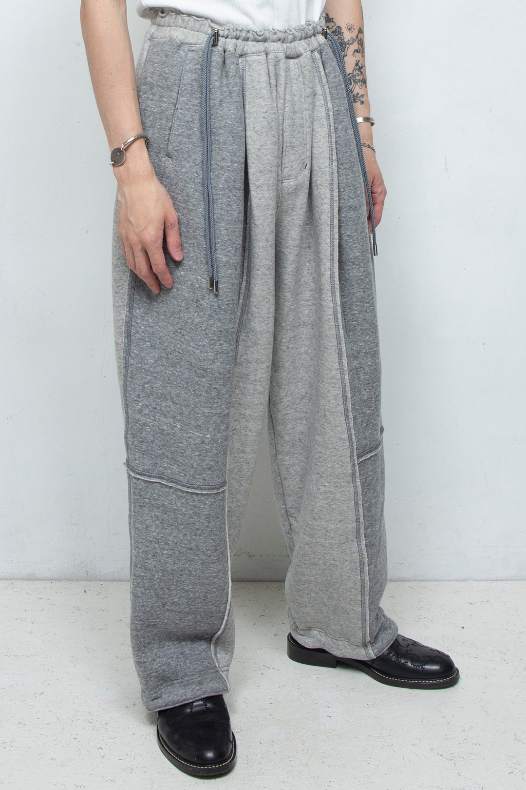 Smooth Touch Cut-Off Bicolor Pants GREY